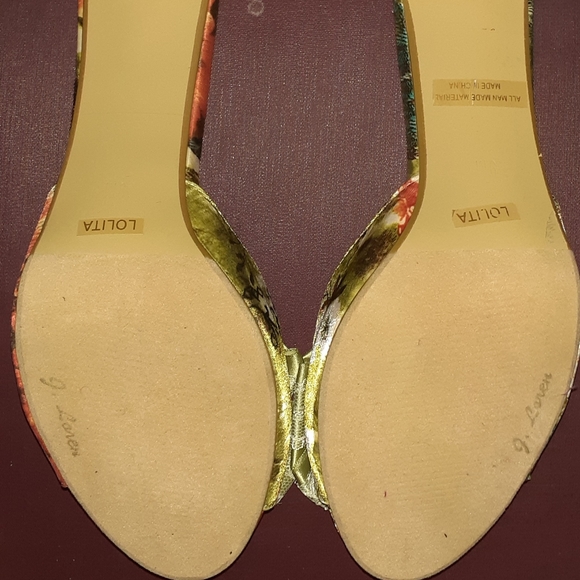 Lolita - Picture 7 of 10